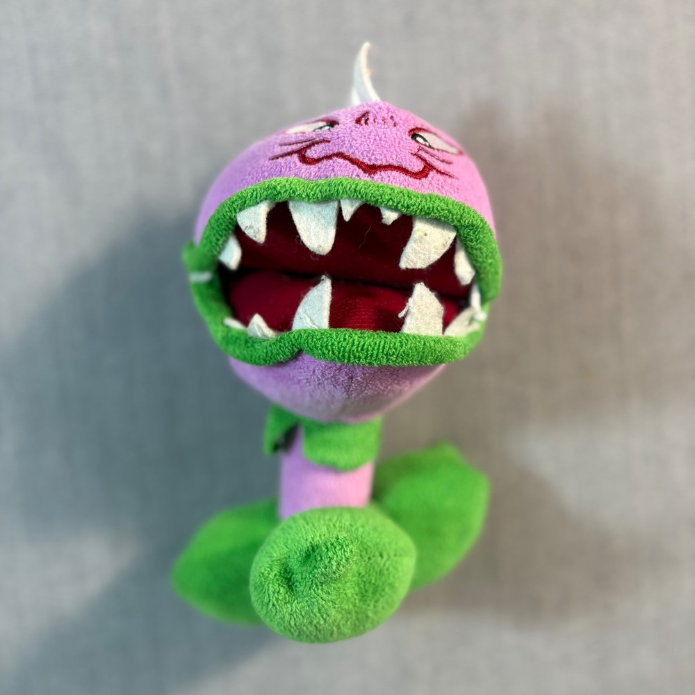 Plants vs‎ Zombies Plush Toy Unisex Small Purple Chomper Gaming Figure Soft